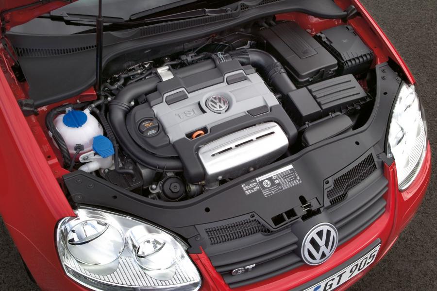  Volkswagen Golf GT 2005 года  (фото 4 из 18)